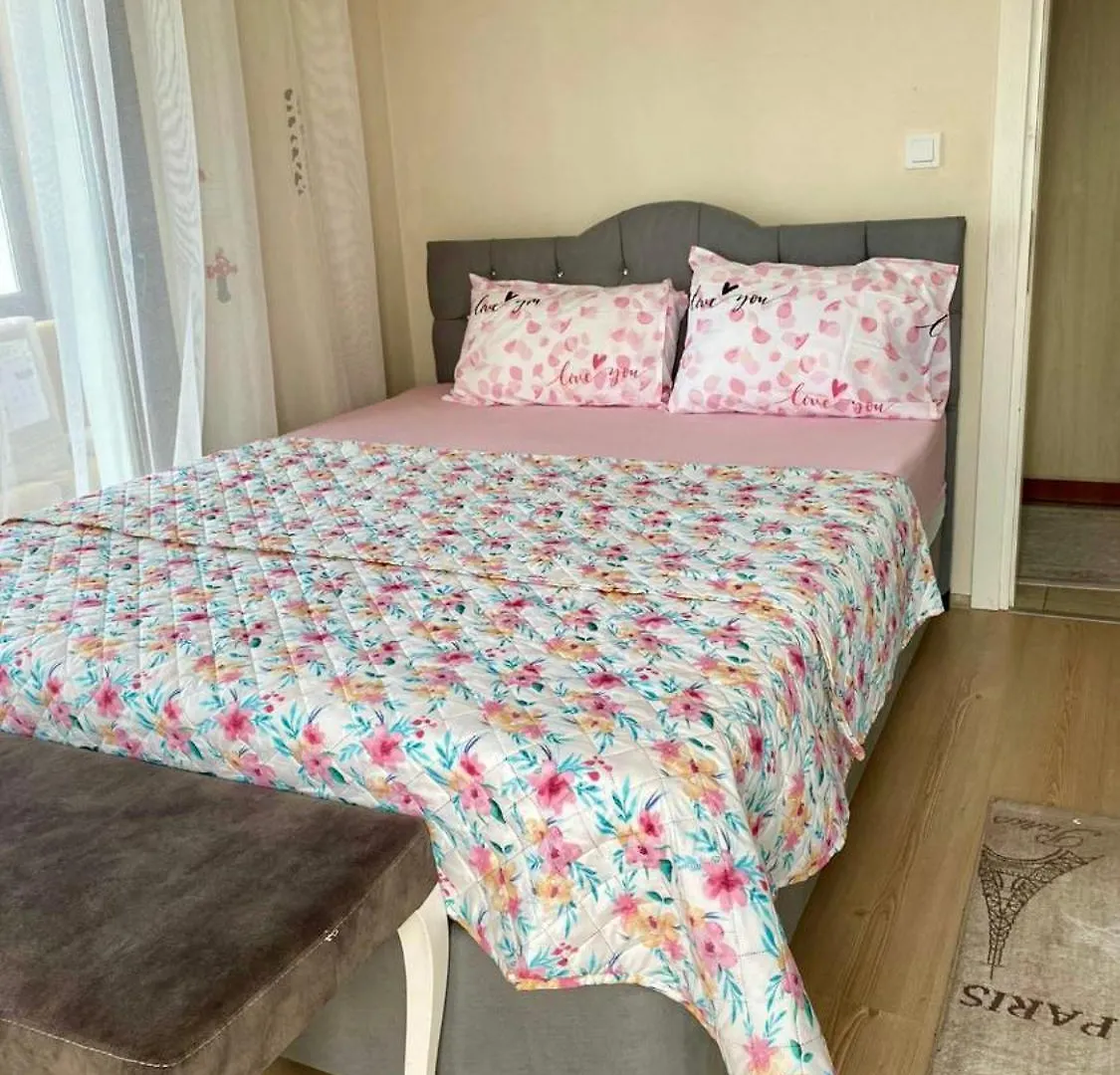 Luex Havuzlu Villa Çeşme