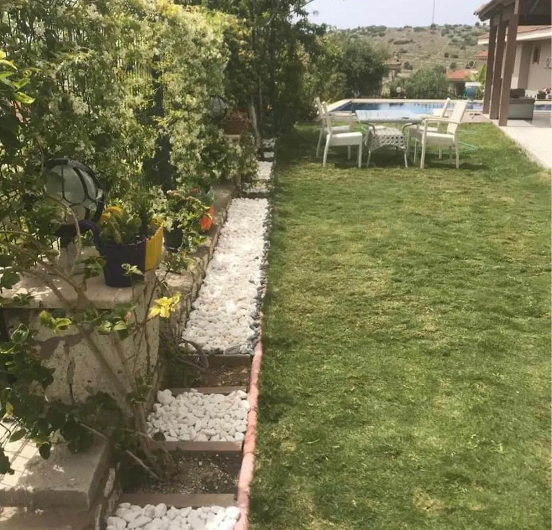 Luex Havuzlu Villa Çeşme